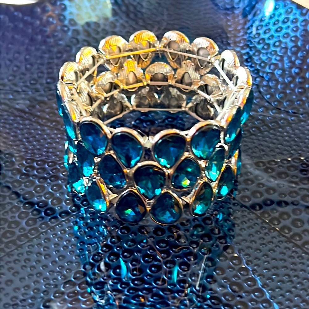 Blue Glitter Glass Bracelet